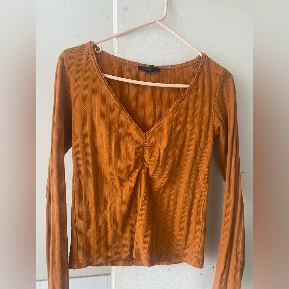 Long sleeve V Neck